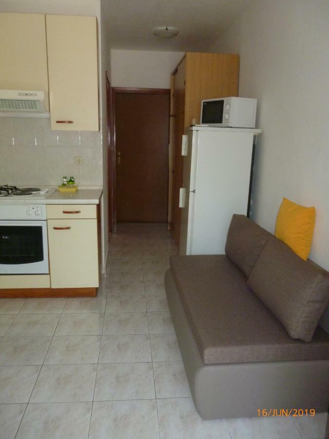 라빈 Apartman Katuri 아파트 외부 사진